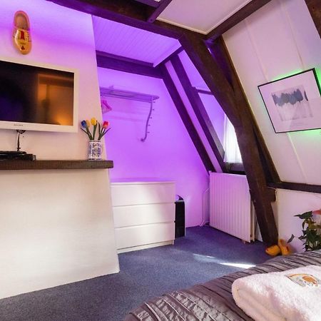 Tulip Of Amsterdam Bed & Breakfast Екстериор снимка