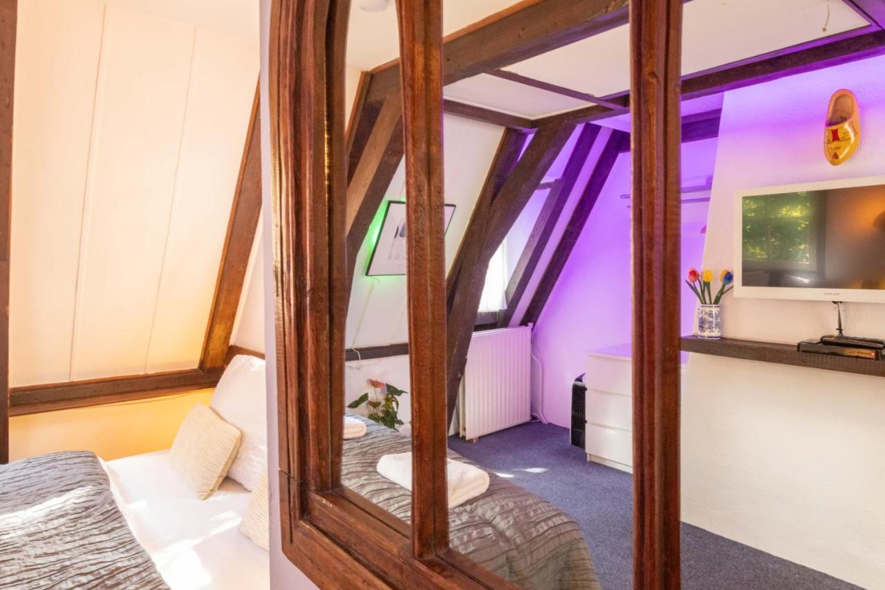 Tulip Of Amsterdam Bed & Breakfast Екстериор снимка