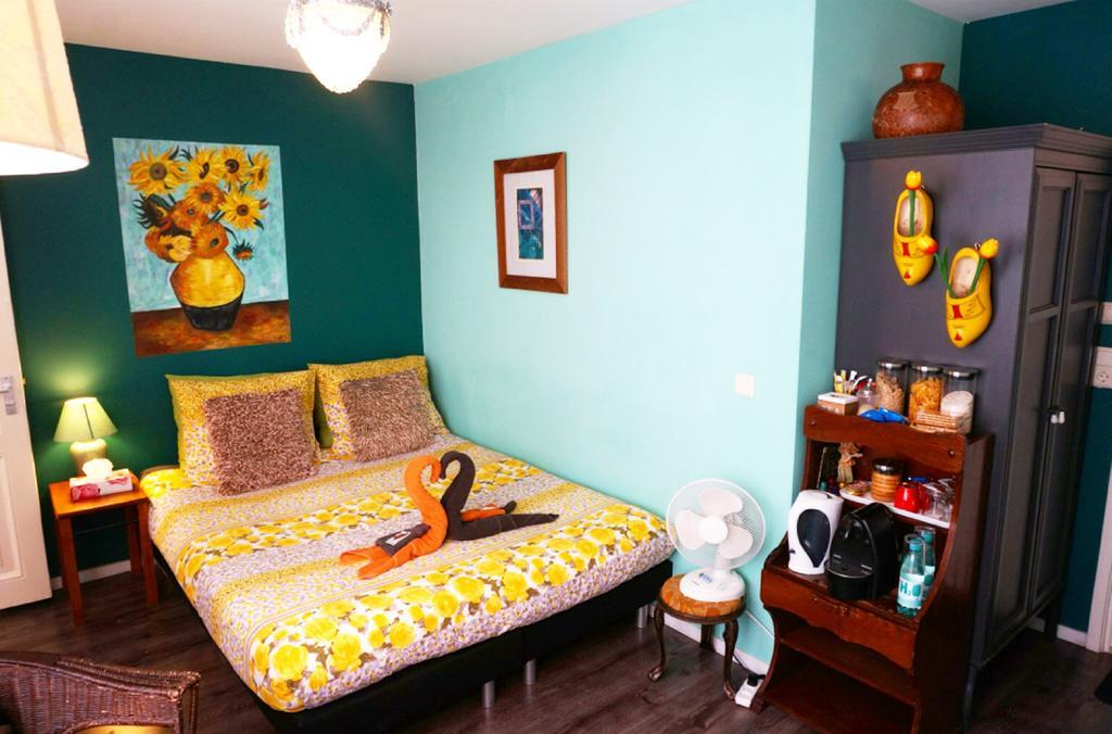 Tulip Of Amsterdam Bed & Breakfast Екстериор снимка
