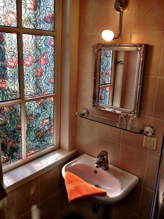 Tulip Of Amsterdam Bed & Breakfast Стая снимка