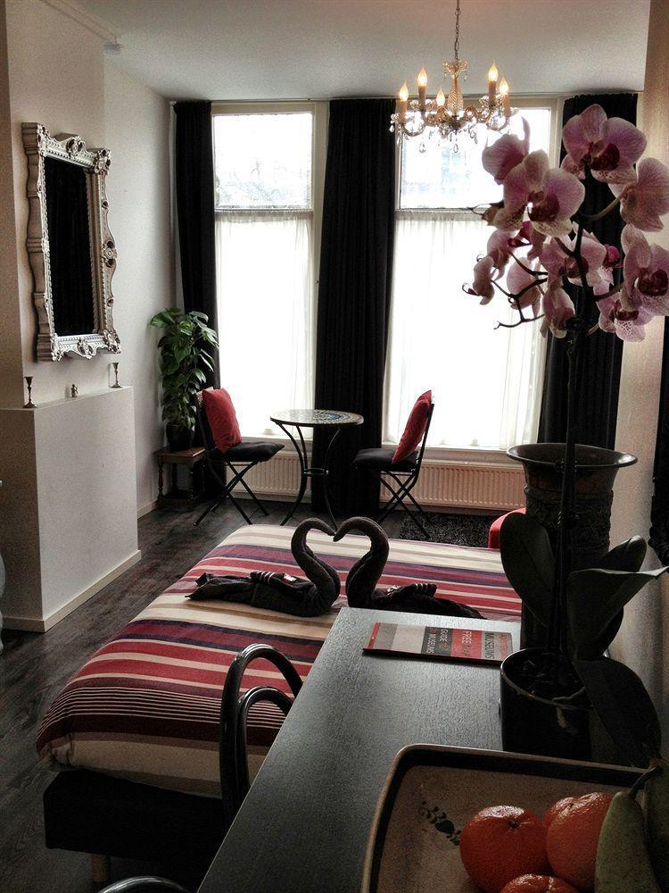Tulip Of Amsterdam Bed & Breakfast Екстериор снимка
